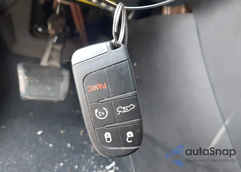 2015 Chrysler 200 Limited z USA, uszkodzony, nr VIN 1C3CCCAB6FN722823